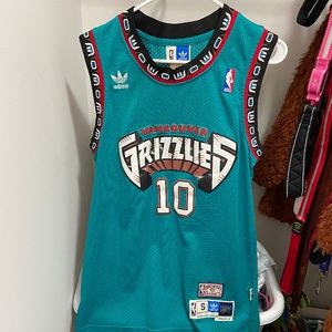Grizzlies Bibby basketball jersey